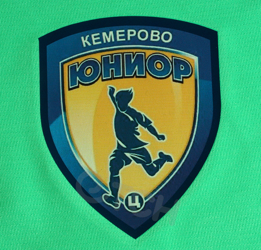 Эмблема выполнена полноцветной печатью на термоплёнке