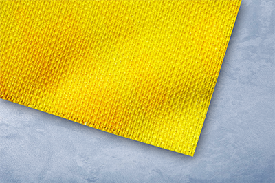 Вариант обработки края сервировочных салфеток горячим резом