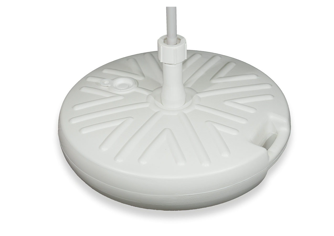 Белый, пластиковый бак, диаметром 50 см. – переносная опора для флагов виндеров. 